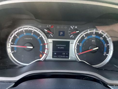 Used 2019 Toyota 4Runner Limited AWD/4WD image 26