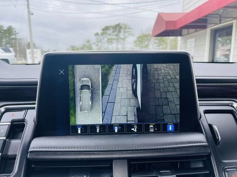 Used 2024 Chevrolet Tahoe Z71 w/ Luxury Package image 39