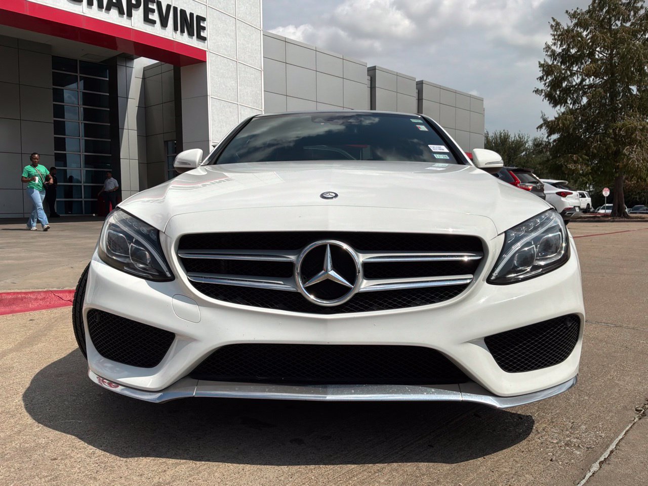 Used 2015 Mercedes-Benz C 400 4MATIC image 3