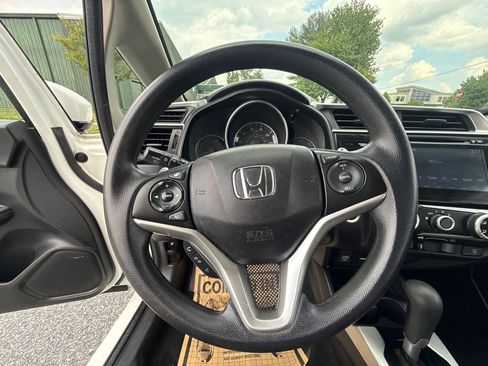 Used 2016 Honda Fit EX image 18