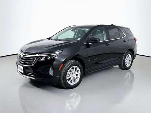 Used 2023 Chevrolet Equinox LT AWD/4WD image 5