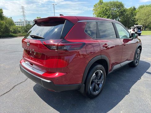 Certified 2025 Nissan Rogue SV FWD image 5