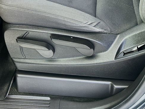 Used 2018 Chevrolet Silverado 1500 LT w/ Trailering Package image 21