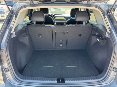 Used 2024 Volkswagen Taos SE image 7