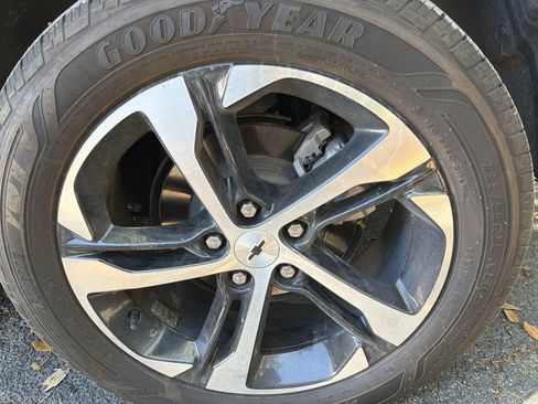 Certified 2024 Chevrolet Trax RS image 7