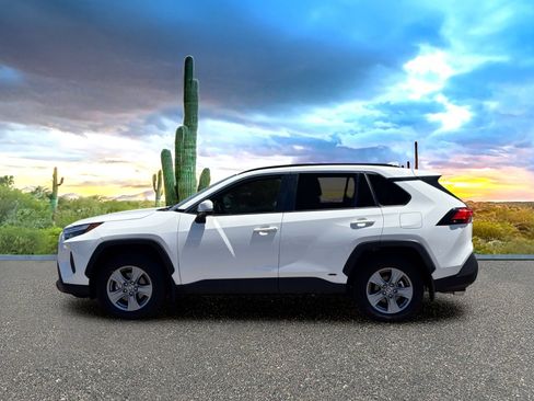 Used 2024 Toyota RAV4 XLE w/ Convenience Package AWD/4WD image 3