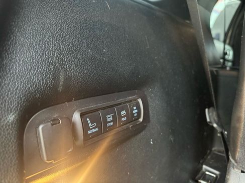 Used 2018 Ford Explorer Sport AWD/4WD image 64