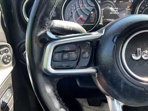 Used 2021 Jeep Wrangler Unlimited Sahara AWD/4WD image 17