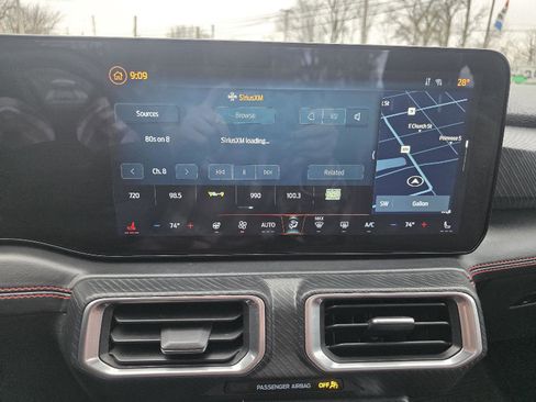 Used 2025 Ford Mustang Premium image 14