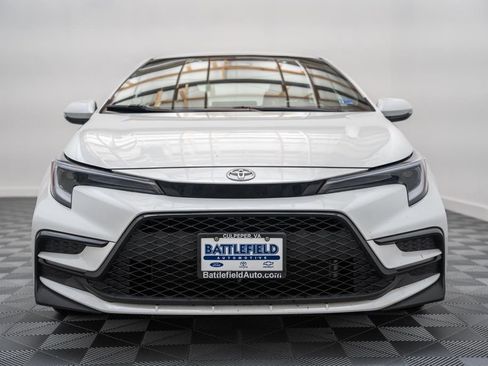 Certified 2025 Toyota Corolla SE FWD image 2