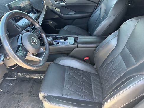Certified 2024 Nissan Rogue Platinum FWD image 14