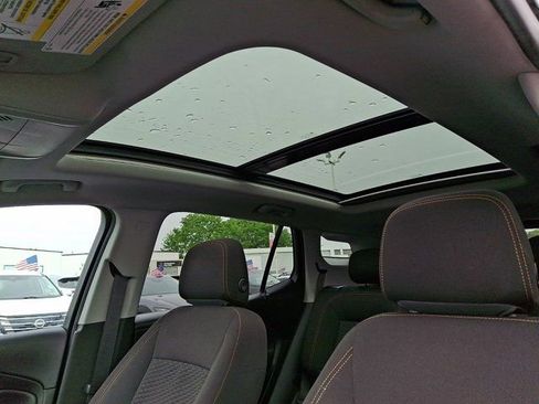 Used 2020 GMC Terrain SLE w/ Driver Convenience Package FWD image 18