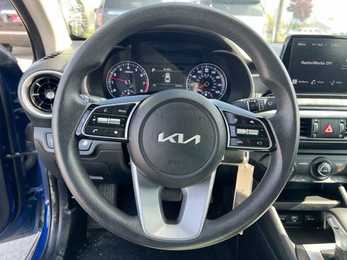 Used 2023 Kia Forte LXS FWD image 14