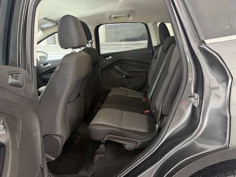 Used 2017 Ford Escape SE w/ Equipment Group 201A AWD/4WD image 15