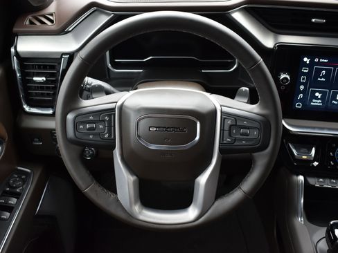 Used 2023 GMC Sierra 1500 Denali image 14