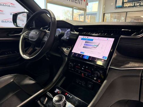 Used 2024 Jeep Grand Cherokee L Limited w/ Luxury Tech Group II AWD/4WD image 51