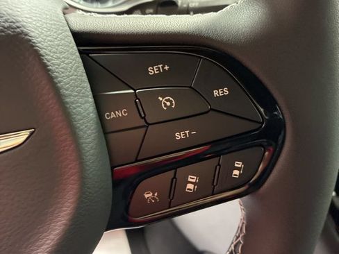 New 2026 Chrysler Pacifica Select w/ S Appearance Package AWD/4WD image 15