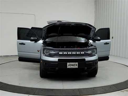 Used 2023 Ford Bronco Sport Badlands image 10