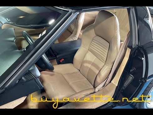 Used 1996 Chevrolet Corvette Coupe RWD image 18