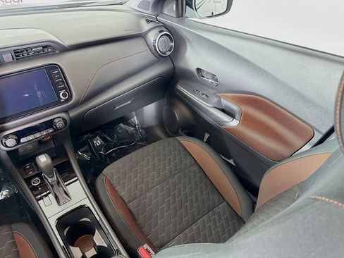 Used 2024 Nissan Kicks SR image 21