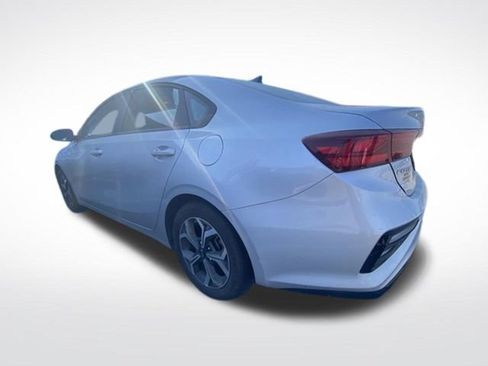 Used 2021 Kia Forte LXS FWD image 4