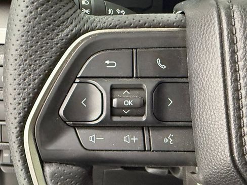 Used 2025 Toyota Tacoma SR5 w/ SR5 Upgrade Package image 12