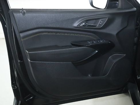 Used 2025 Chevrolet Trax LT w/ Driver Confidence Package FWD image 15