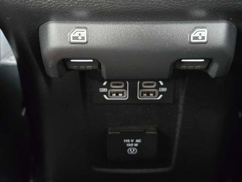 Used 2024 Jeep Wrangler Unlimited Rubicon 4xe AWD/4WD image 28