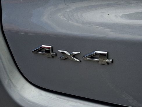 Used 2025 Jeep Compass Limited AWD/4WD image 32