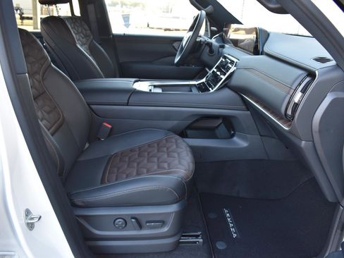 New 2026 Nissan Armada Platinum image 59