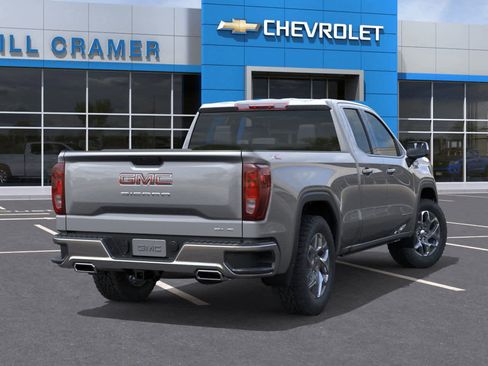 New 2026 GMC Sierra 1500 SLE image 4