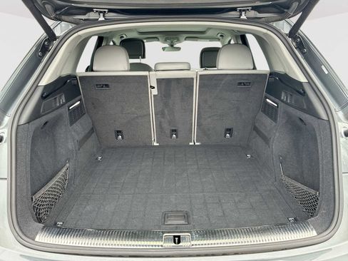 Used 2019 Audi Q5 Prestige w/ Prestige Package image 27