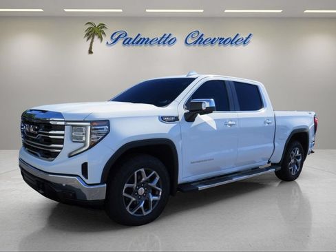 Used 2025 GMC Sierra 1500 SLT w/ SLT Premium Plus Package AWD/4WD image 6