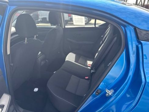 Used 2025 Nissan Sentra SV FWD image 9