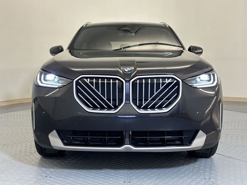 Used 2025 BMW X3 xDrive30i w/ Premium Package AWD/4WD image 5