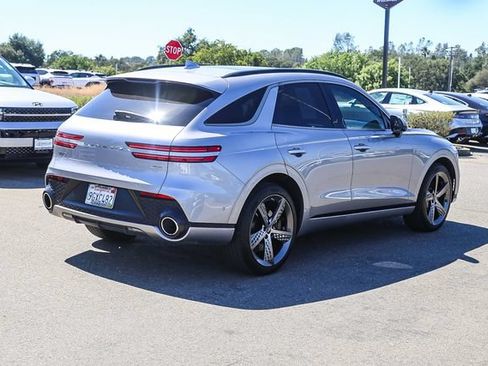 Used 2023 Genesis GV70 2.5T w/ Sport Prestige Package AWD/4WD image 5