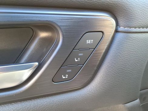 New 2026 Nissan Armada SL w/ Convenience Package image 13