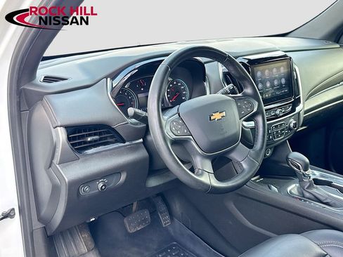 Used 2023 Chevrolet Traverse LT image 20