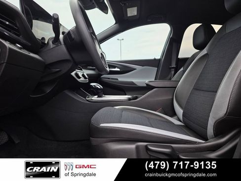 Used 2024 Buick Envista Preferred w/ Advanced Safety Package FWD image 11