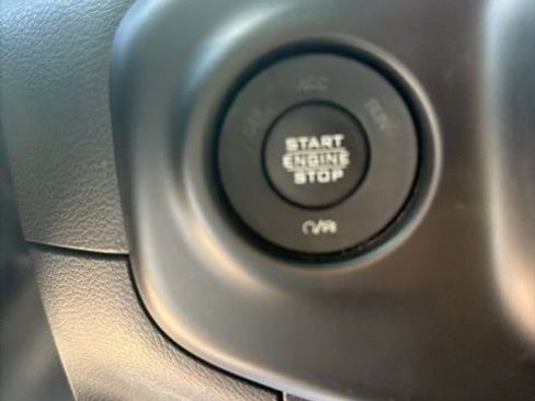 Used 2022 Jeep Wrangler Unlimited Sahara w/ LED Lighting Group AWD/4WD image 27