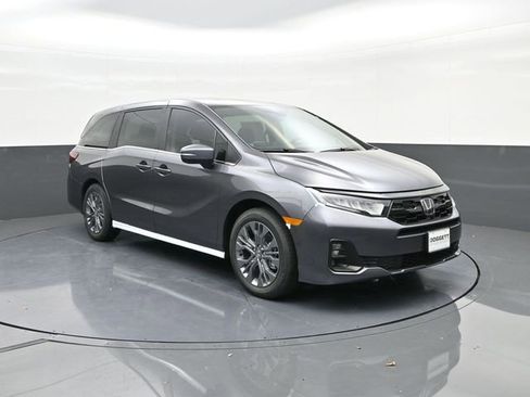 New 2026 Honda Odyssey Touring image 20