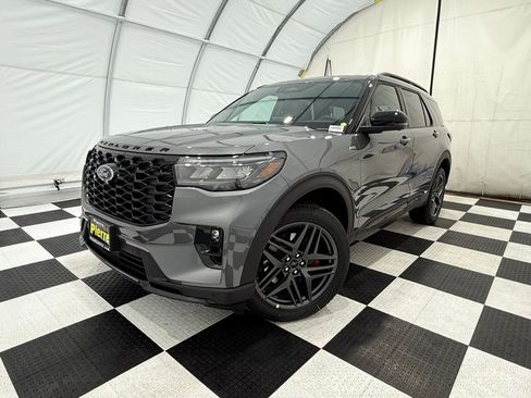 New 2026 Ford Explorer ST-Line w/ ST-Line Street Pack image 1