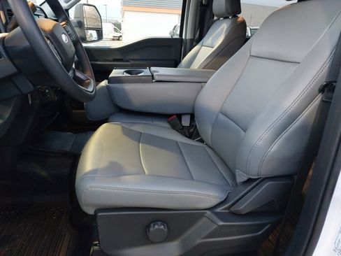New 2026 Ford F350 XL w/ XL Chrome Package image 19