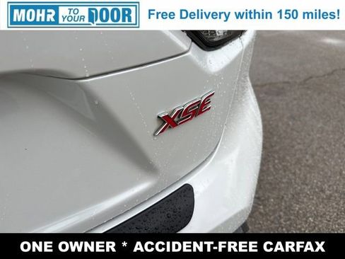 Used 2022 Toyota Corolla XSE image 11