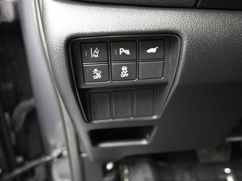 Used 2021 Honda CR-V Touring image 11