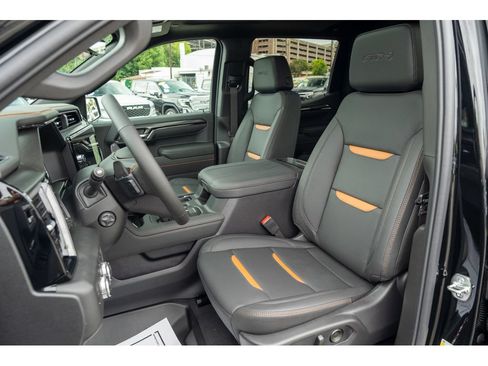 New 2026 GMC Sierra 1500 AT4 w/ AT4 Premium Package AWD/4WD image 12