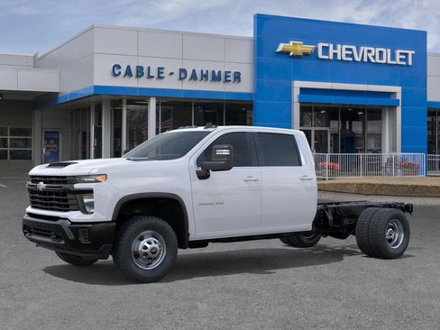New 2026 Chevrolet Silverado 3500 W/T AWD/4WD image 2