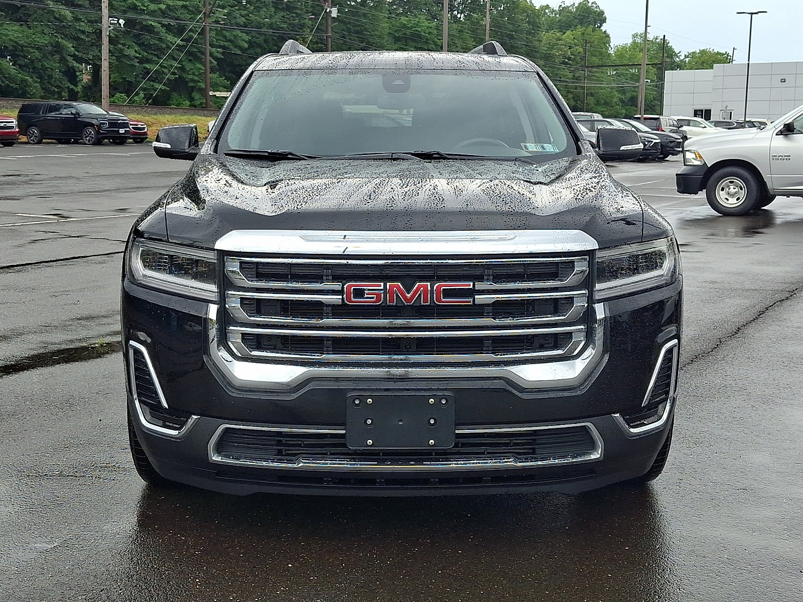 Used 2023 GMC Acadia SLE w/ Driver Convenience Package AWD/4WD image 2