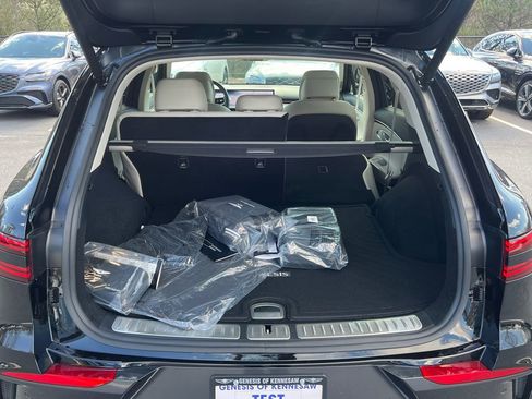 New 2026 Genesis GV70 2.5T Select image 13