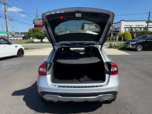 Used 2019 Mercedes-Benz GLA 250 4MATIC image 29